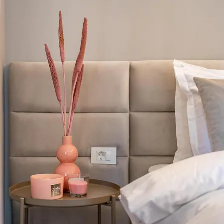 Stylish Comfort - 2br In Vibrant East *