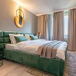 Apartman Stylish Comfort - 2br In Vibrant East *