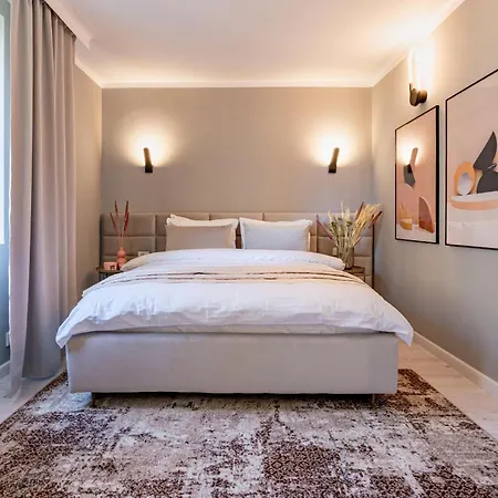 Апартаменти Stylish Comfort - 2br In Vibrant East *