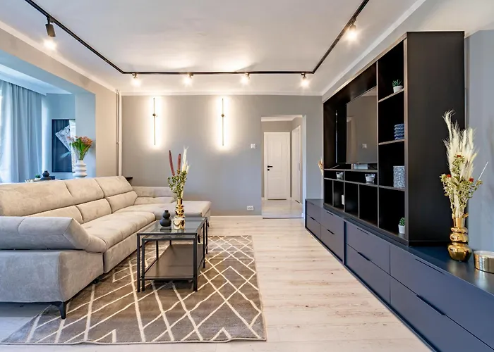 Apartment Stylish Comfort - 2br In Vibrant East *