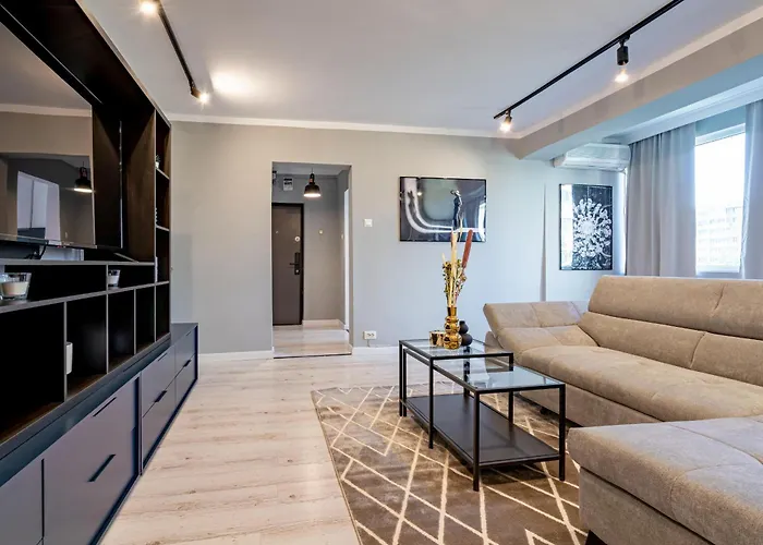 Stylish Comfort - 2br In Vibrant East *