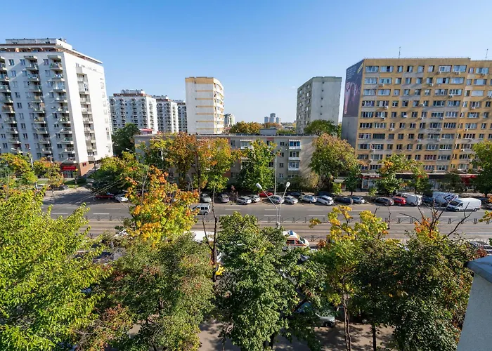 Stylish Comfort - 2br In Vibrant East * Bucharest