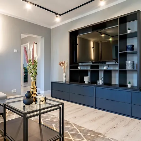 Daire Stylish Comfort - 2br In Vibrant East