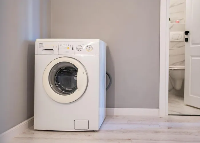 Stylish Comfort - 2br In Vibrant East Bucarest